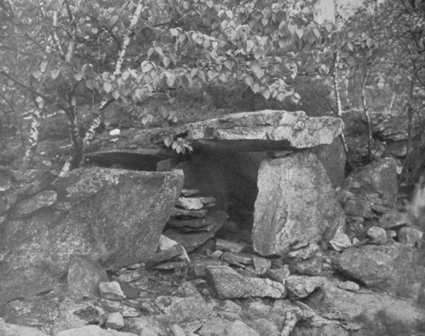 America's Stonehenge Pre-Restoration Photogrpah of East-West Chamber